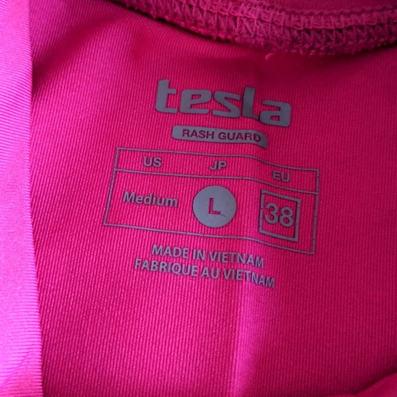 Tesla Surfista Rash Guard Swim Shirt - Picture 2 of 6